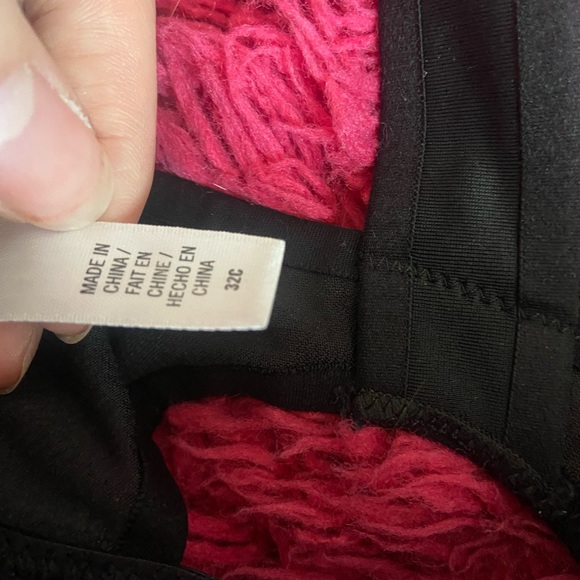 2 32C Victoria Secret Pink bra bundle - Picture 4 of 11